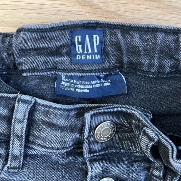 GAP Girls’ Stretch High Rise Ankle Jegging - Picture 2 of 3